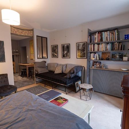 Chambre D Hote "Sous Le Clocher" Saint-Leonard-de-Noblat Exterior photo